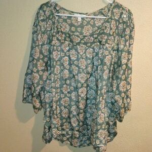 Lauren Conrad Green Floral 3/4 Sleeves Shirt with a Light Shimmer Throug…